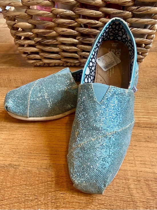 Toms Shoes - Women’s 9 turquoise/light blue glitter toms slip on shoes flats espadrilles